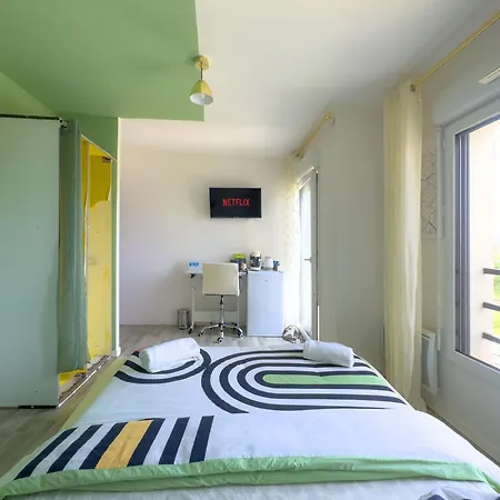 A Proche De Paris Et A 10 Minutes Aeroport Orly Homestay